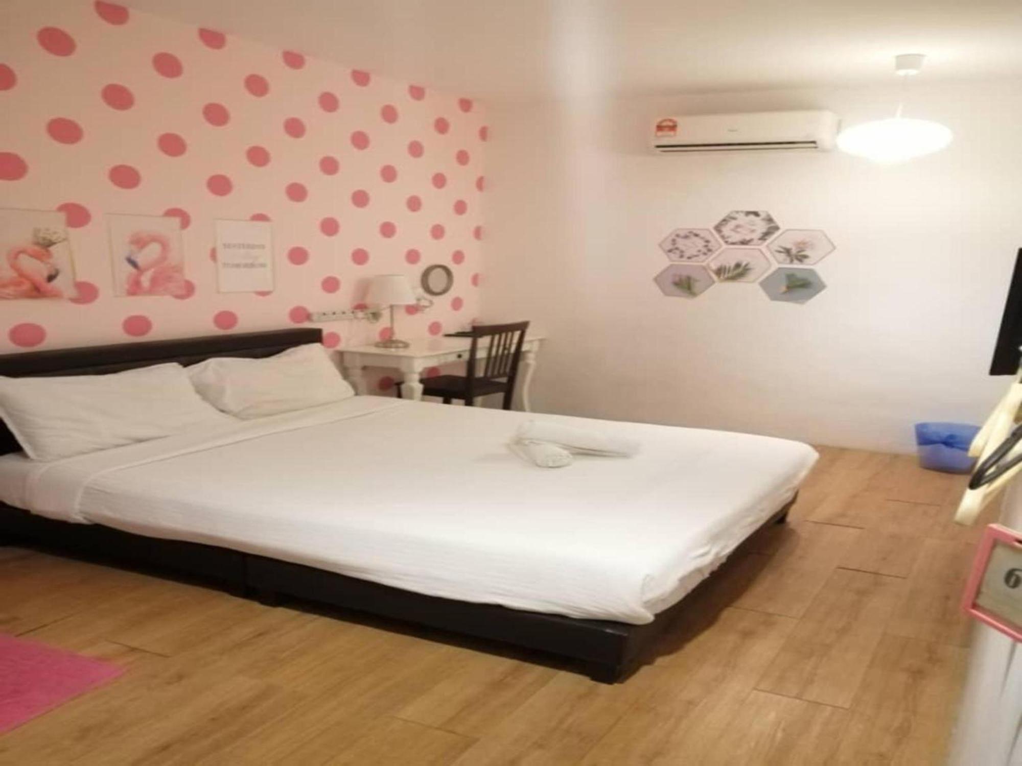 Oyo 91068 Elephant House Boutique Hotel George Town Eksteriør billede